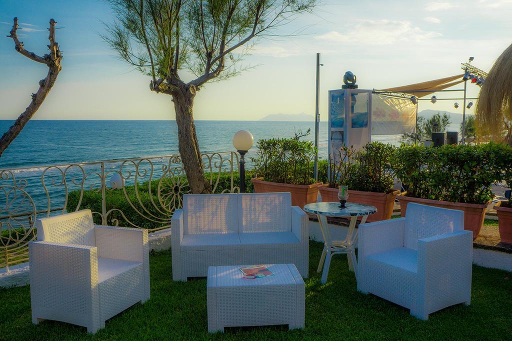 Holiday Village Фонди Экстерьер фото