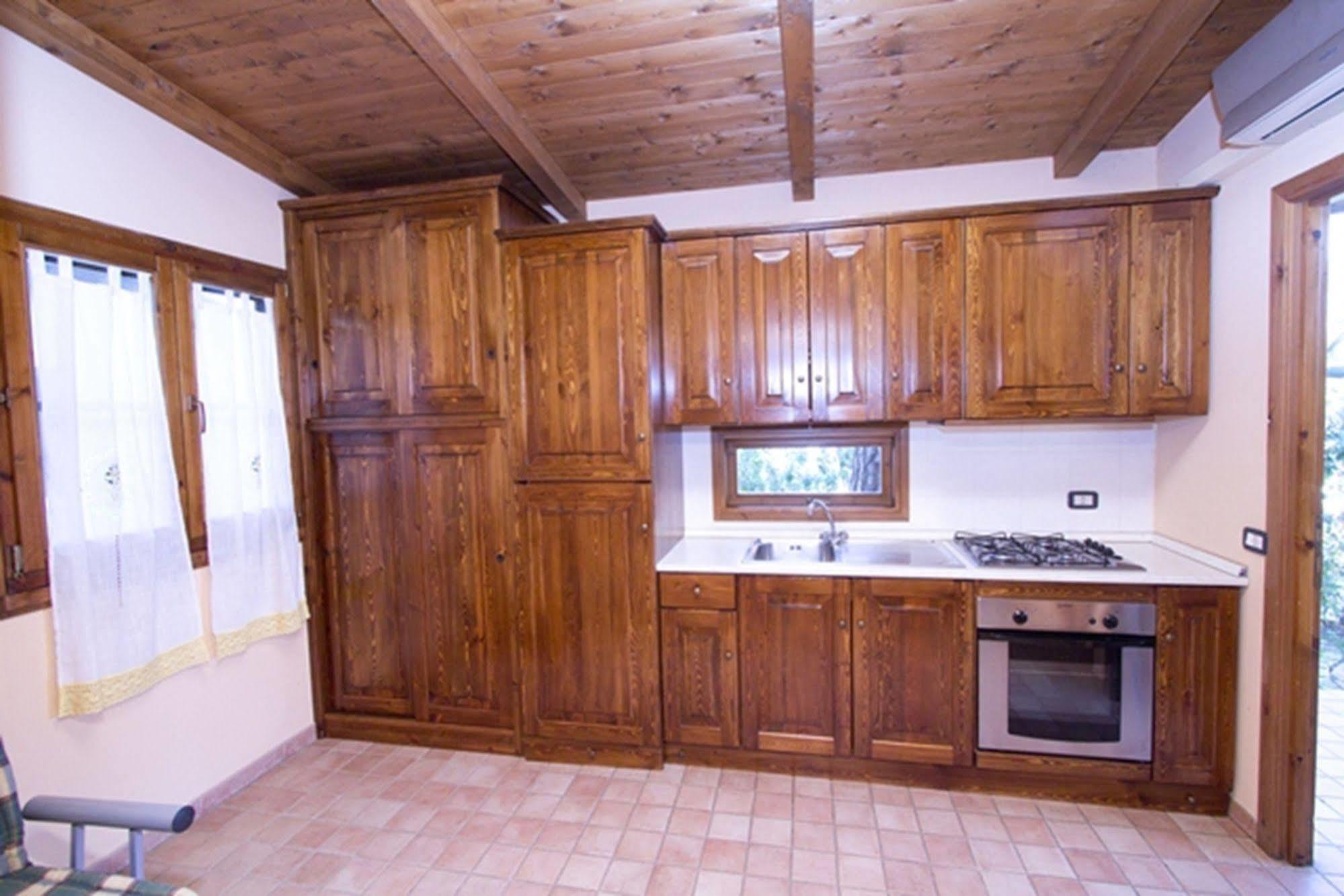Holiday Village Фонди Экстерьер фото