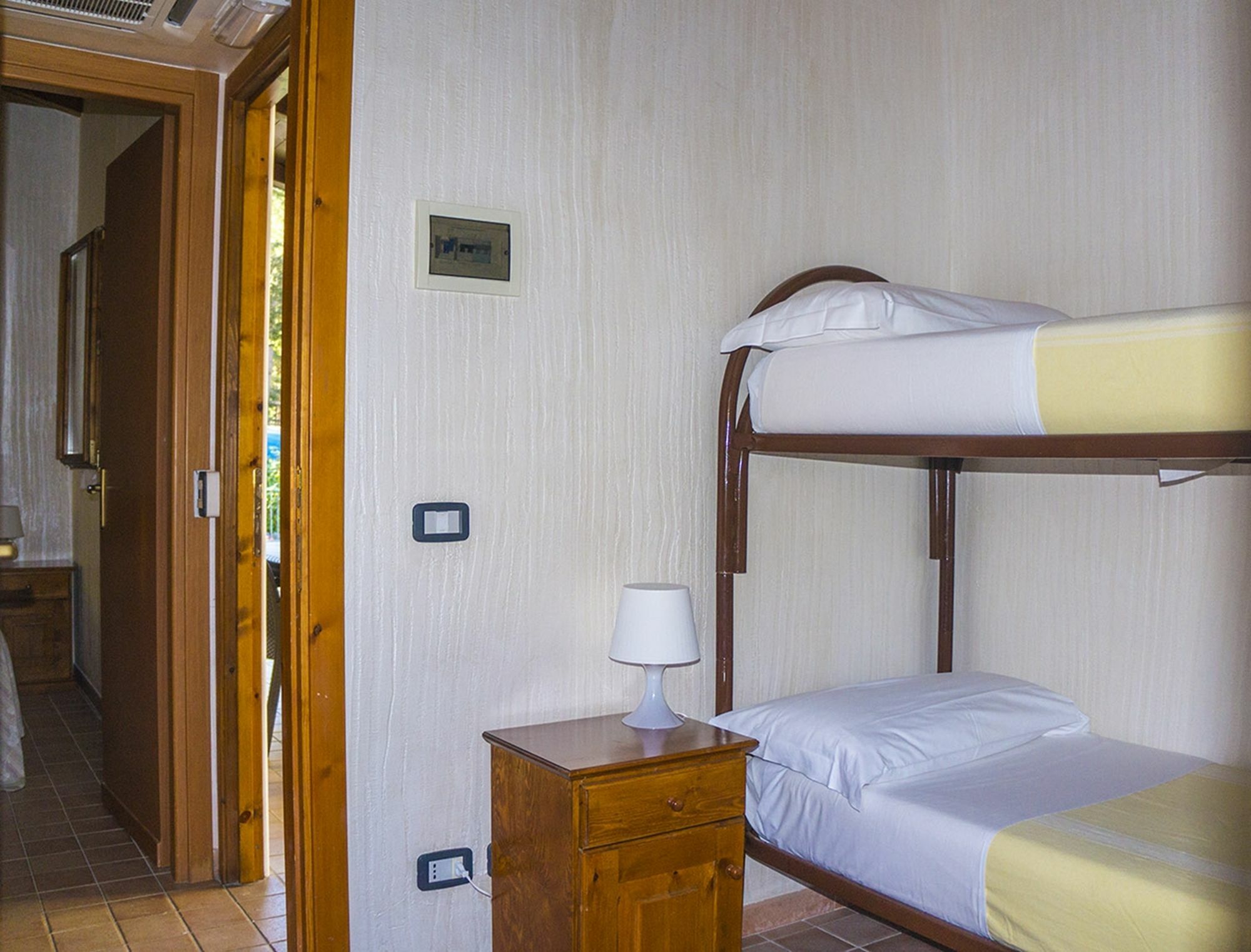Holiday Village Фонди Экстерьер фото
